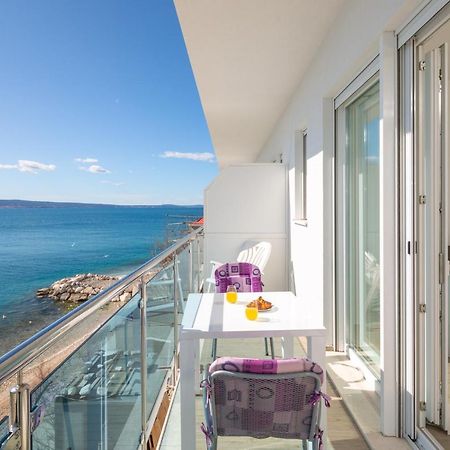 Ferienwohnung Absolute Beach Holidays Dugi Rat Exterior foto