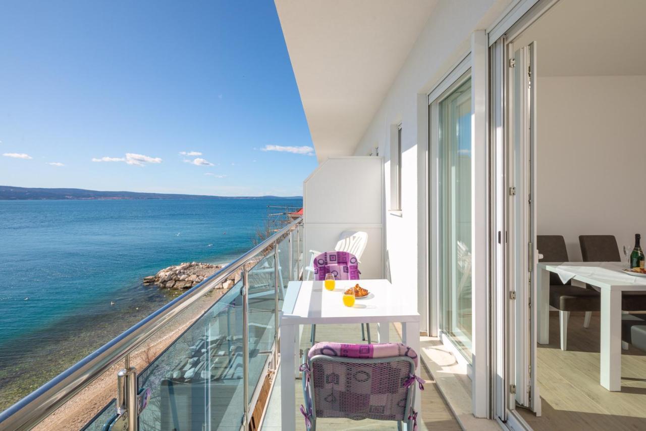 Ferienwohnung Absolute Beach Holidays Dugi Rat Exterior foto