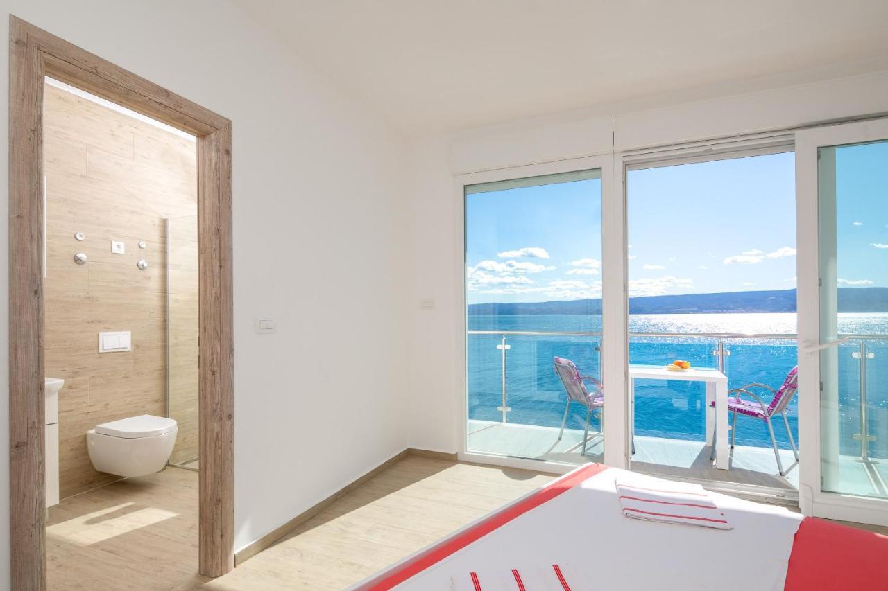 Ferienwohnung Absolute Beach Holidays Dugi Rat Exterior foto