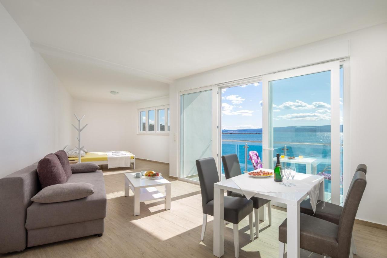 Ferienwohnung Absolute Beach Holidays Dugi Rat Exterior foto