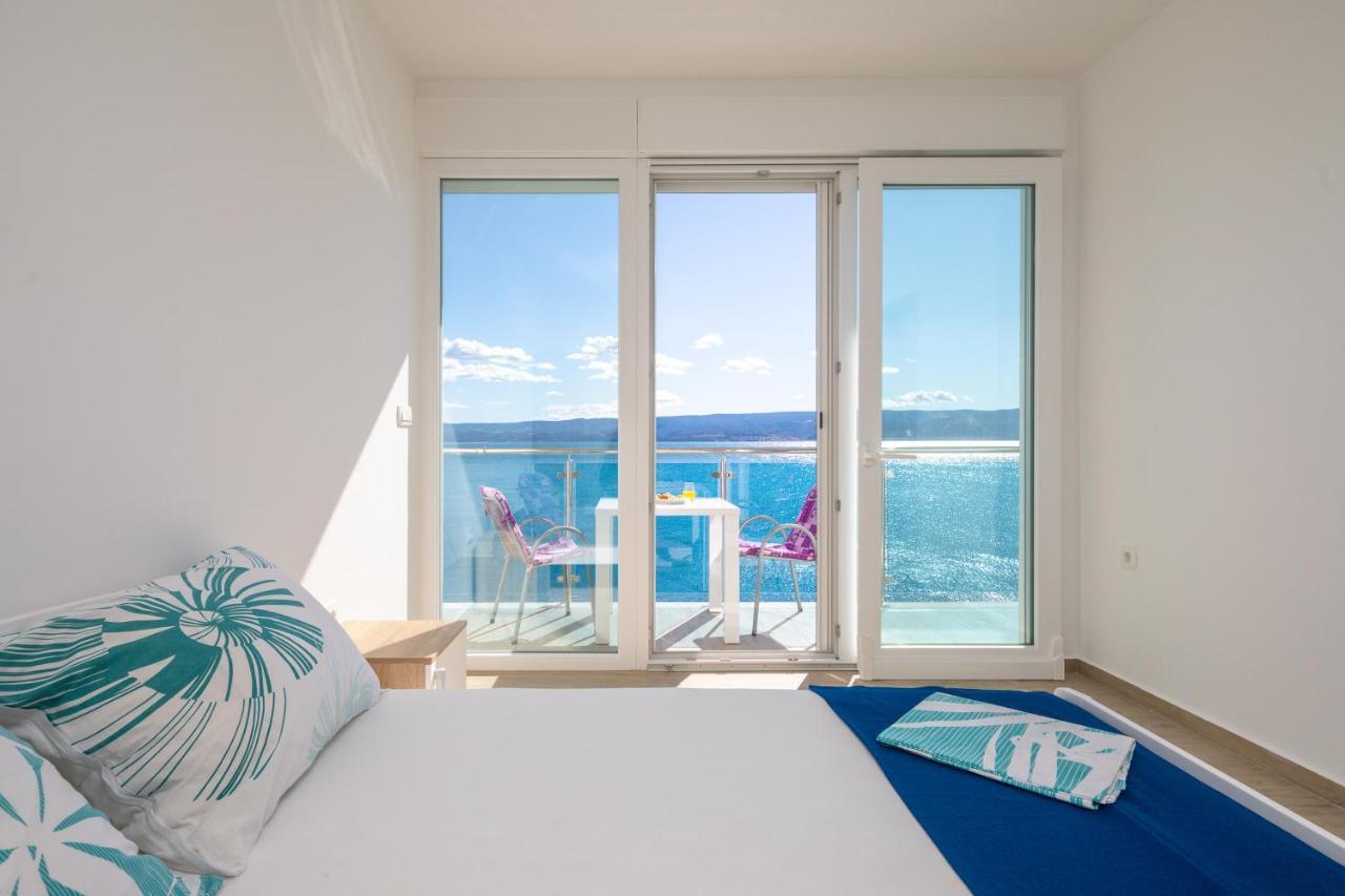 Ferienwohnung Absolute Beach Holidays Dugi Rat Exterior foto