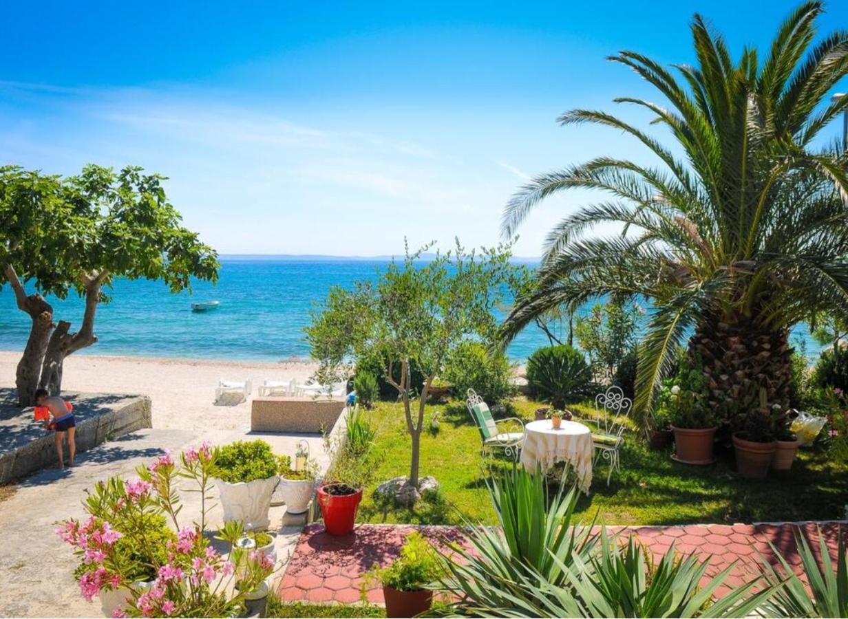 Ferienwohnung Absolute Beach Holidays Dugi Rat Exterior foto