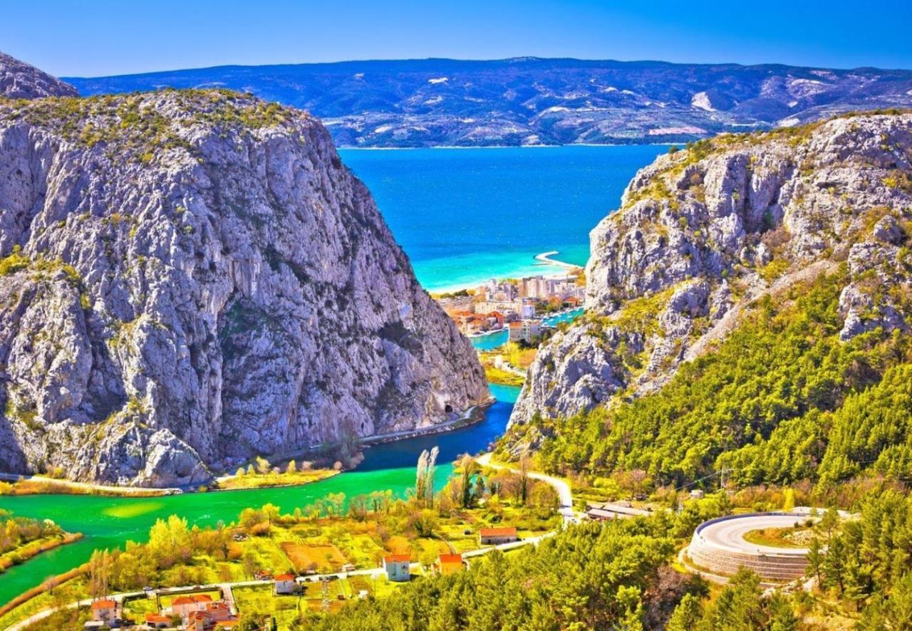 Ferienwohnung Absolute Beach Holidays Dugi Rat Exterior foto